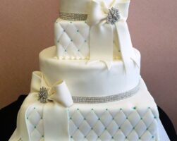 wedding cake with square and round steps
